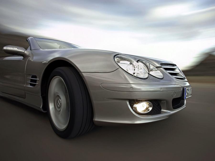  Mercedes-Benz SL500 2006 года  (фото 24 из 40)